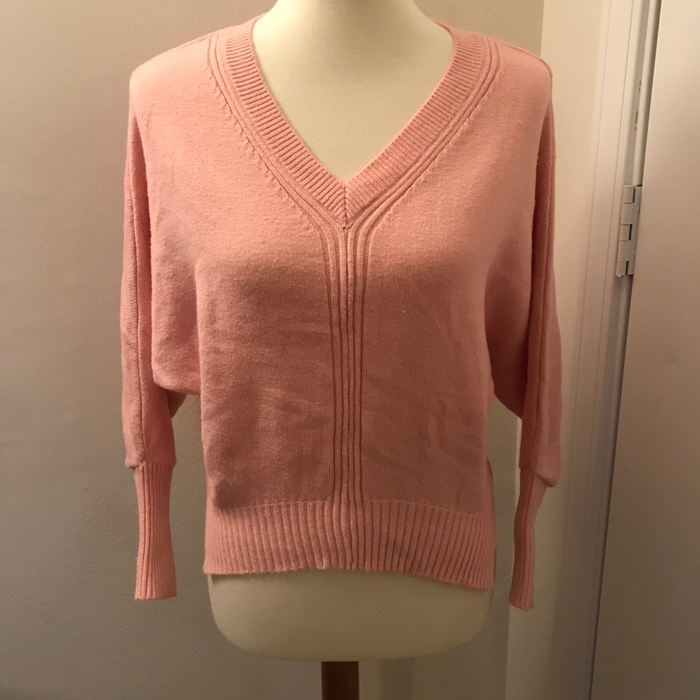 🍍🍍NWOT High Low V-Neck Sweater Pink sz S🍍🍍 - Picture 2 of 6